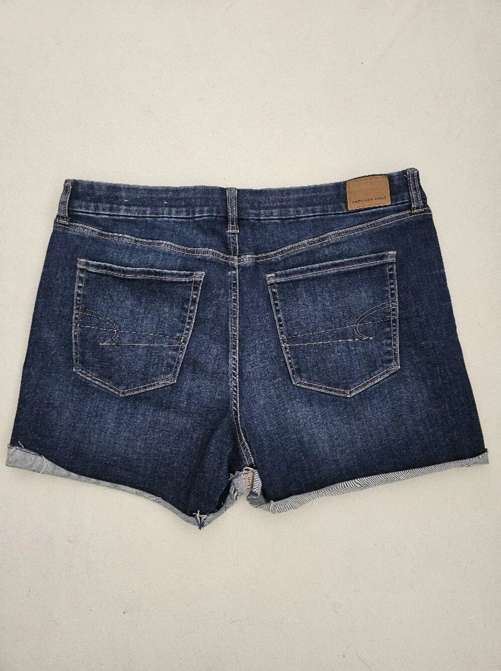 NEW!  AMERICAN EAGLE Wms Cutoff Shorts High-Rise STRETCH Curvi-Midi SZ 16. - Picture 4 of 14